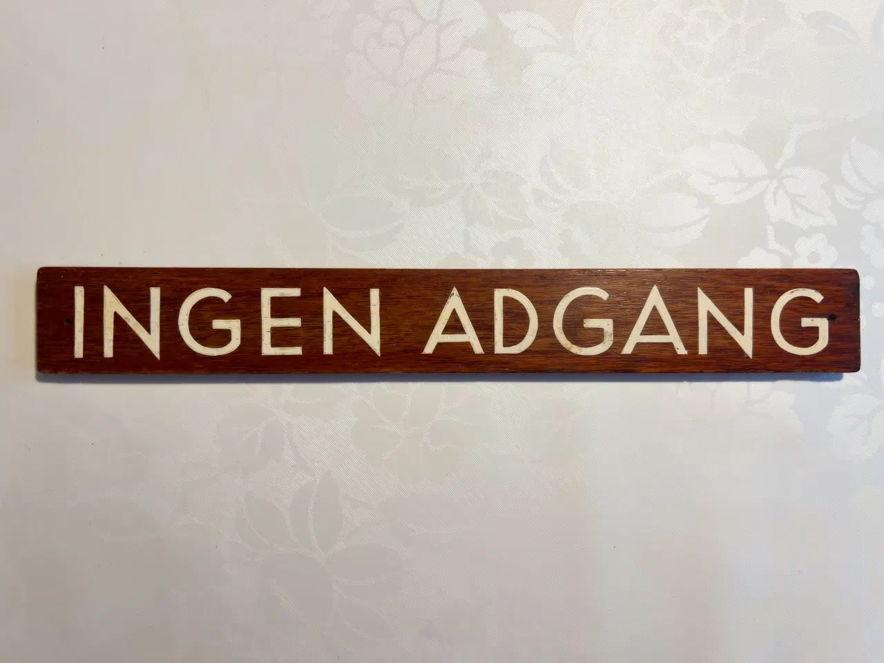 Billede 1 - Smukt gammelt teak skilt 
