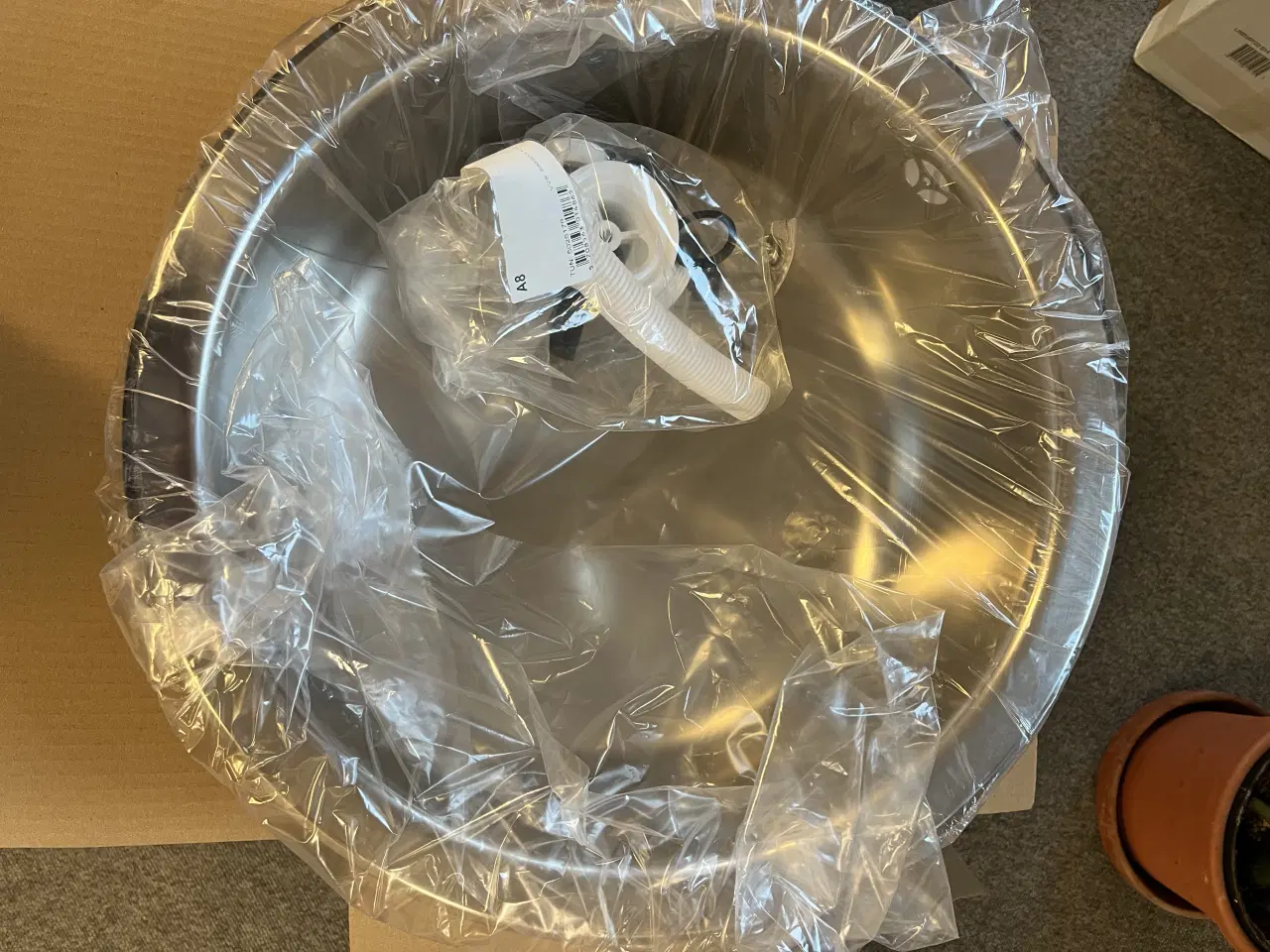 Billede 2 - JUVEL rund stålvask m. kæde og prop