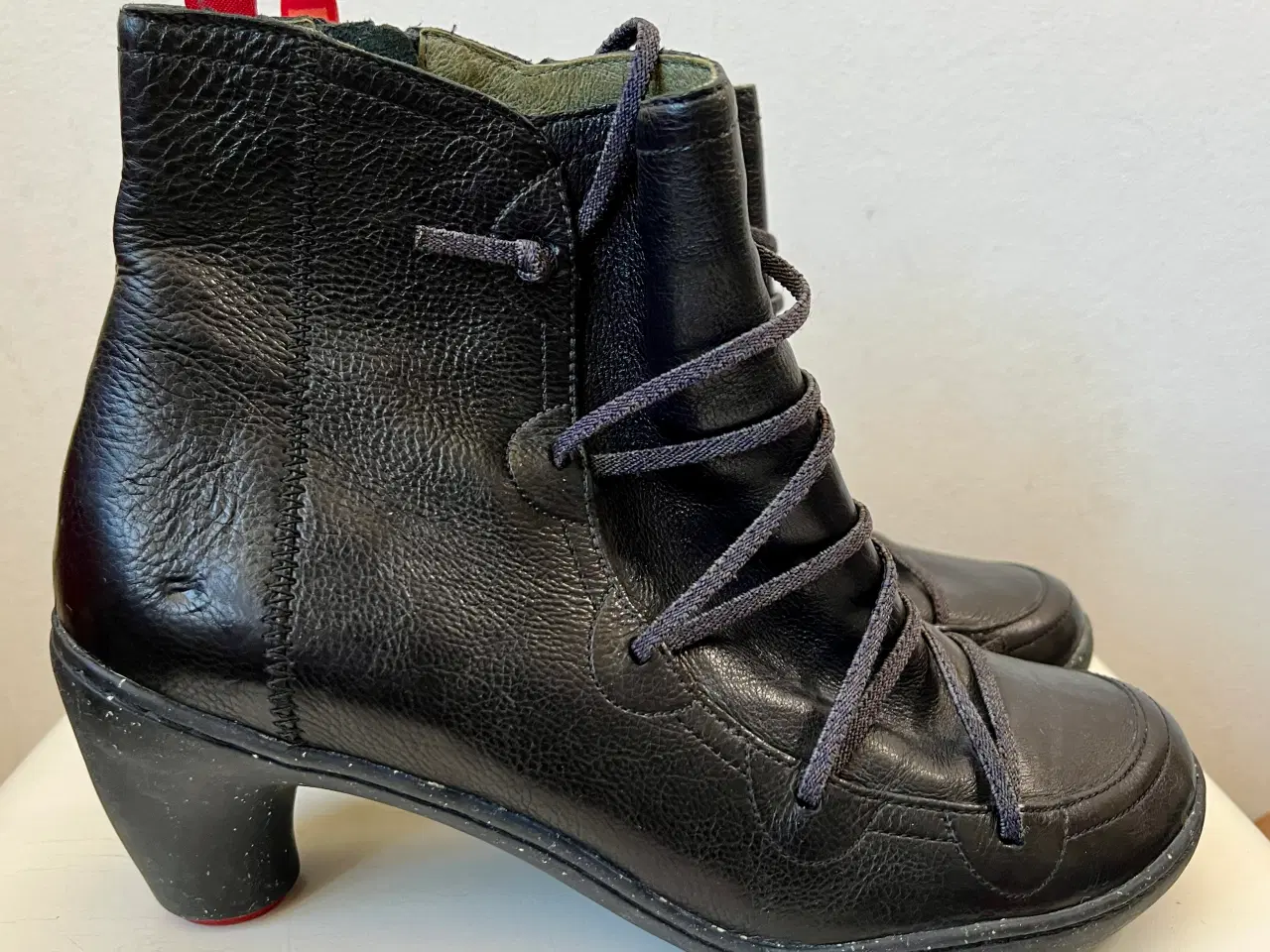 Billede 4 - Camper, støvler, str 40