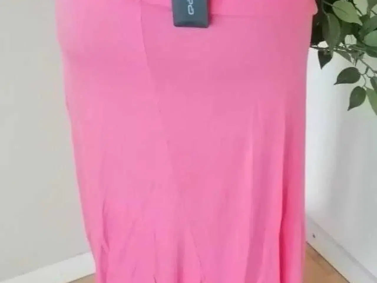 Billede 5 - Nederdel. Clea. Large/40