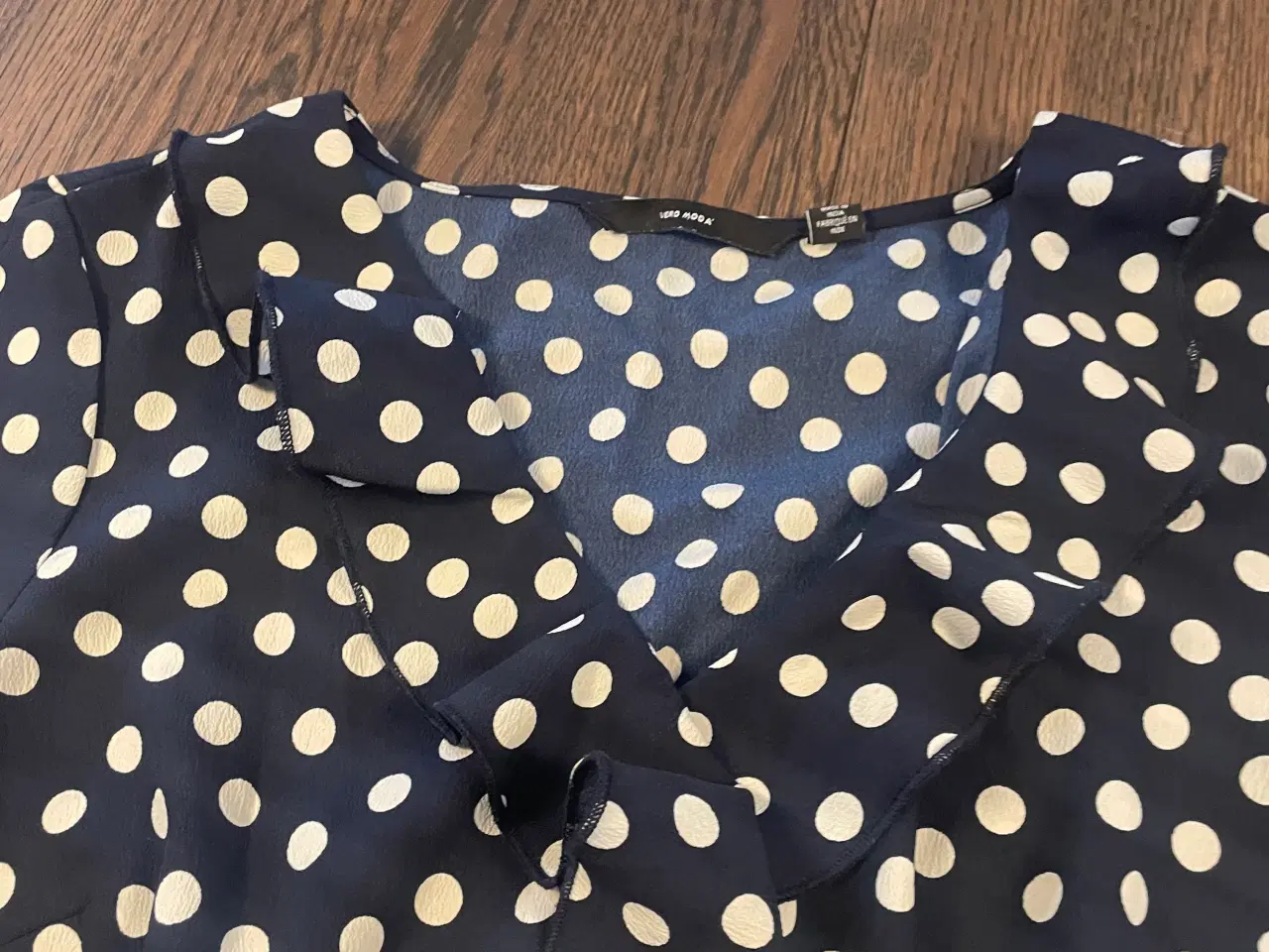 Billede 2 - Flot og elegant VERO MODA kjole