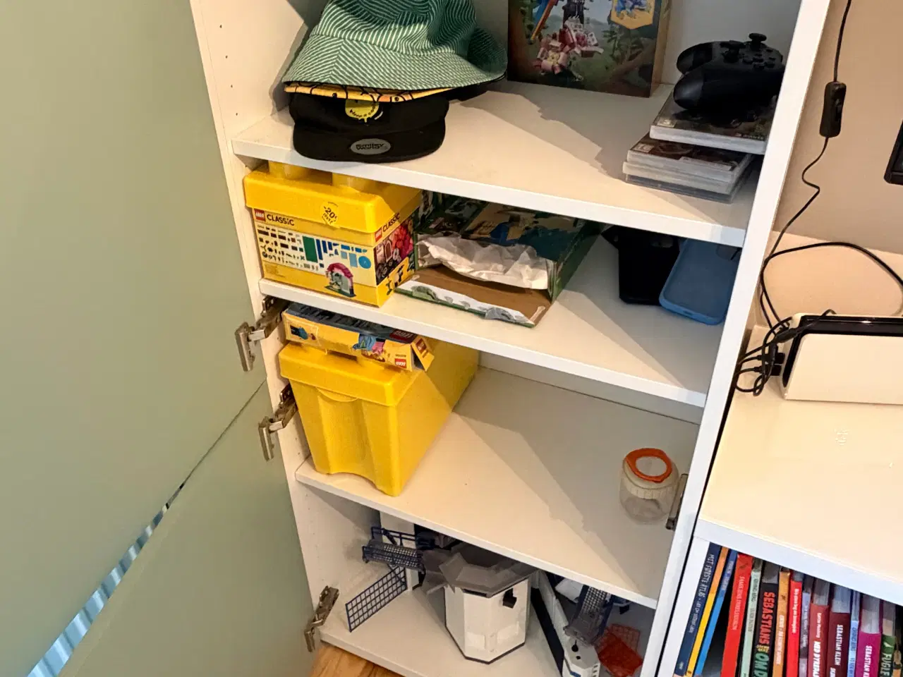 Billede 2 - Ikea bestå skab