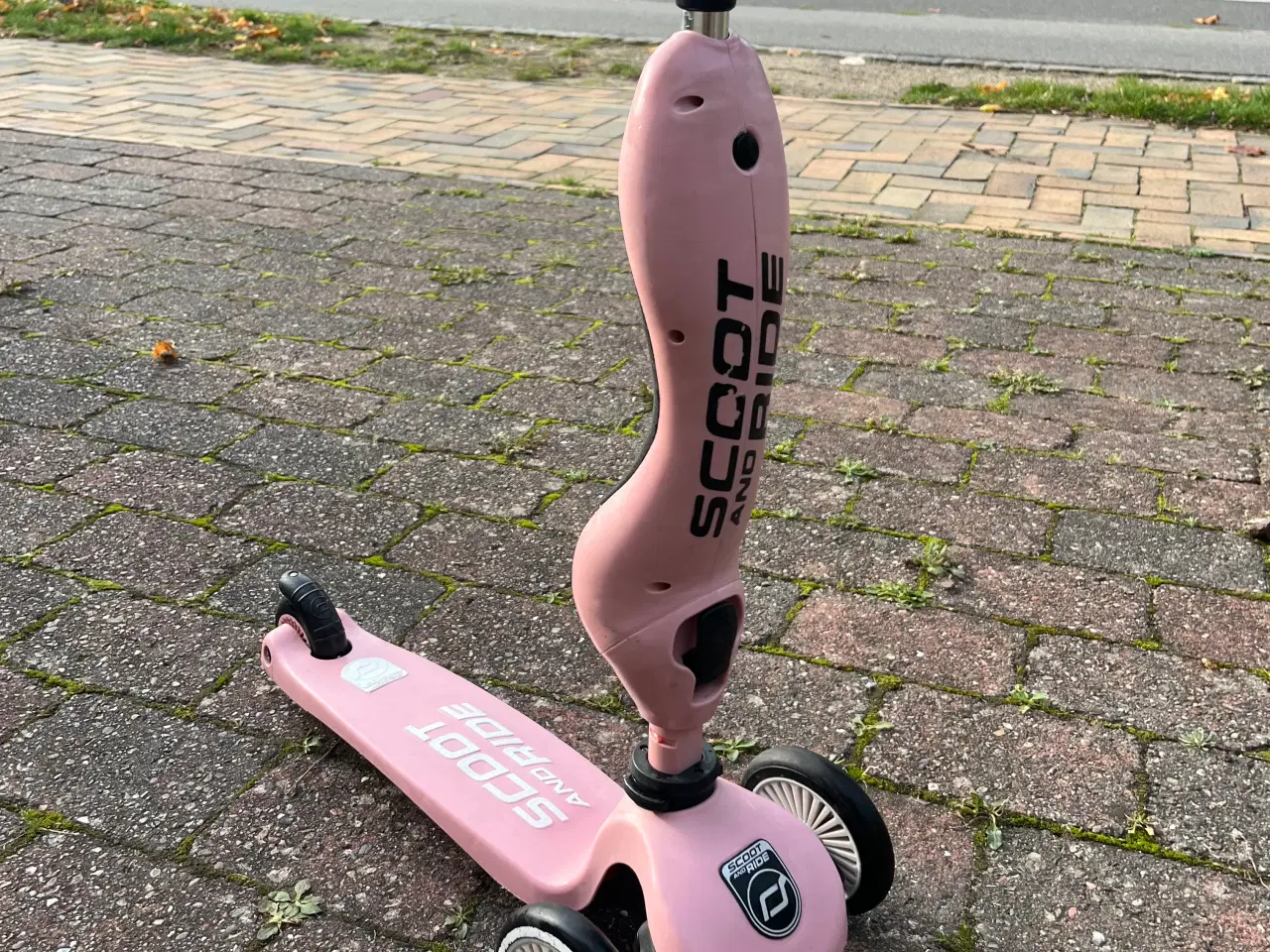 Billede 4 - Scoot and Ride løbehjul – pink 🛴💗
