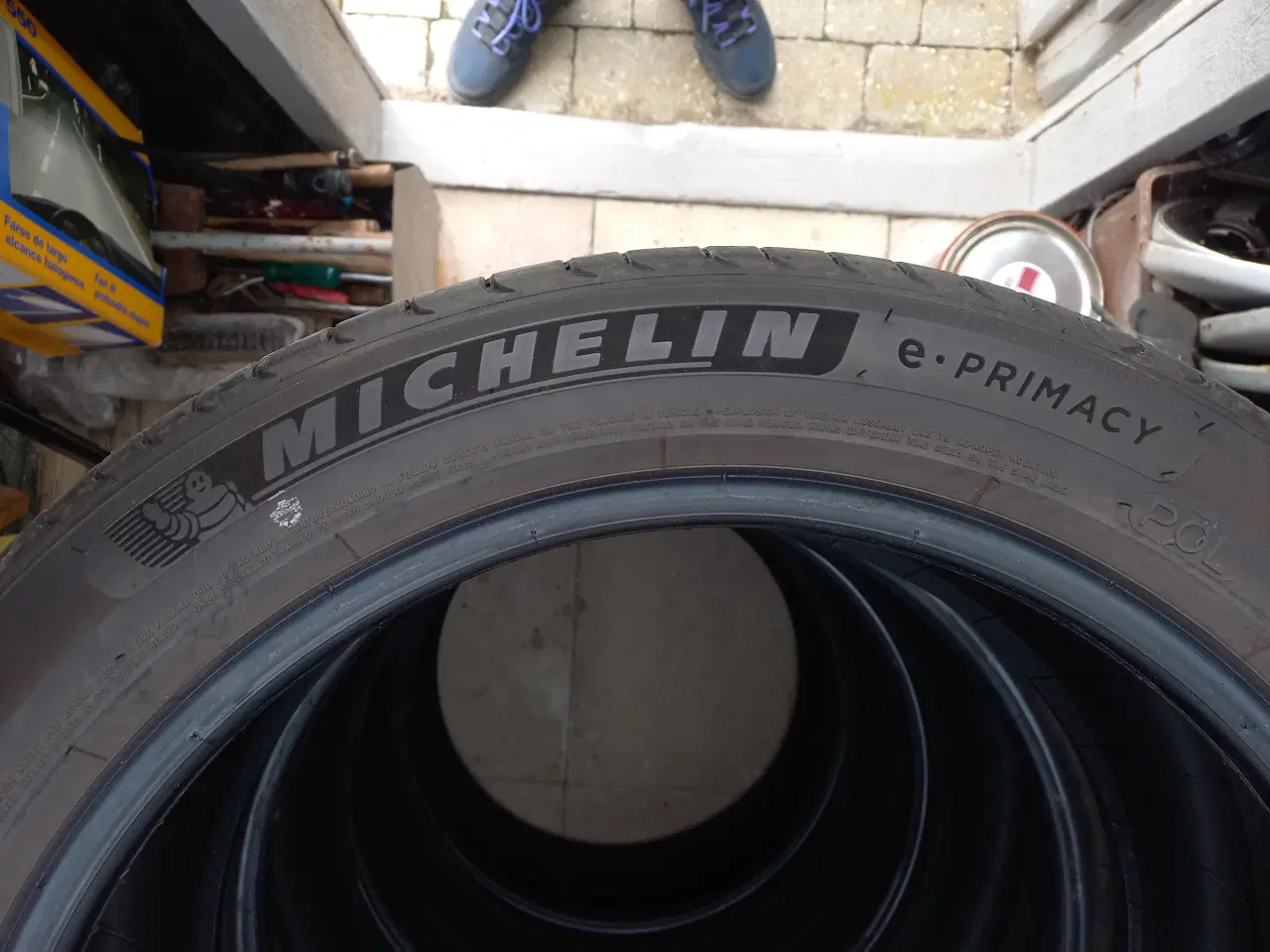 Billede 4 - Michelin e-primacy 245/45-19 Sommerdæk