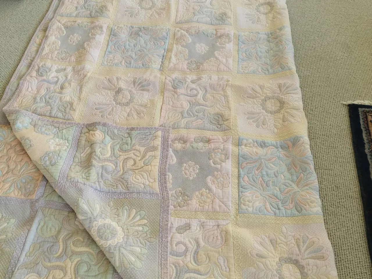 Billede 1 - Senge tæppe længde 250, bredde 220. i pæn stand.