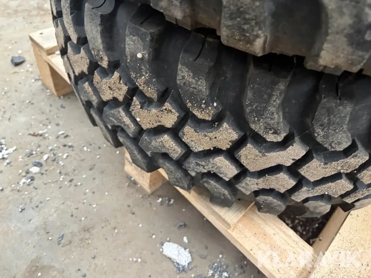 Billede 7 - Dæk med fælg Fedima