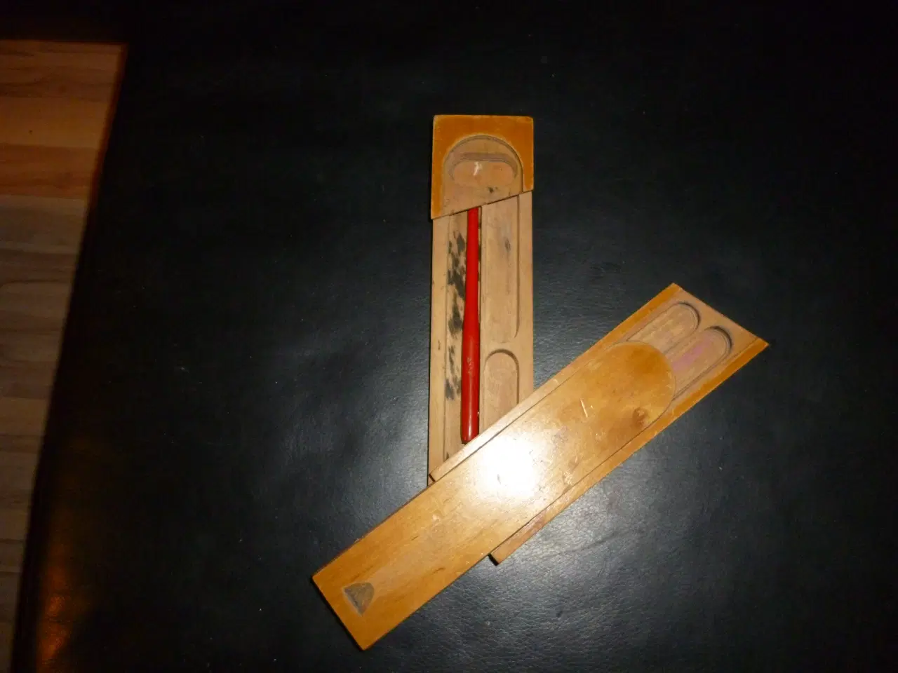 Billede 3 - Penalhus i træ