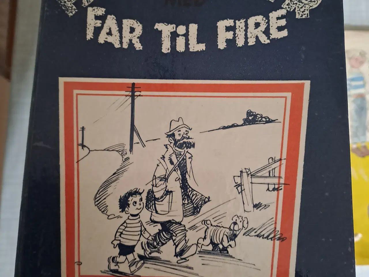 Billede 1 - Far til Fire Bøger. 