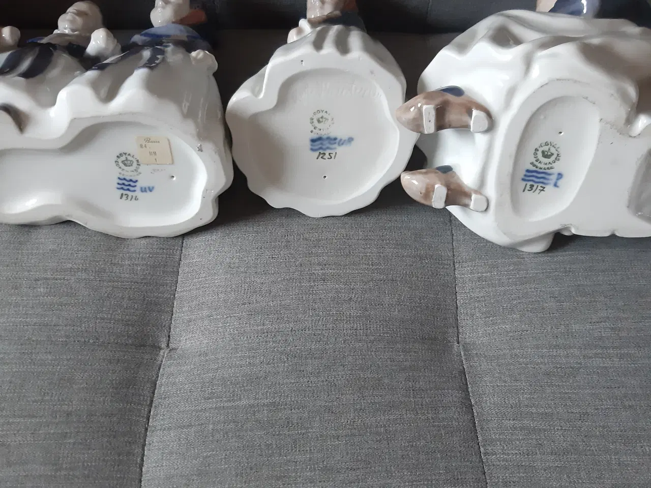 Billede 1 - 4 Amagerpiger Nr. 1316,1317 og 1251.