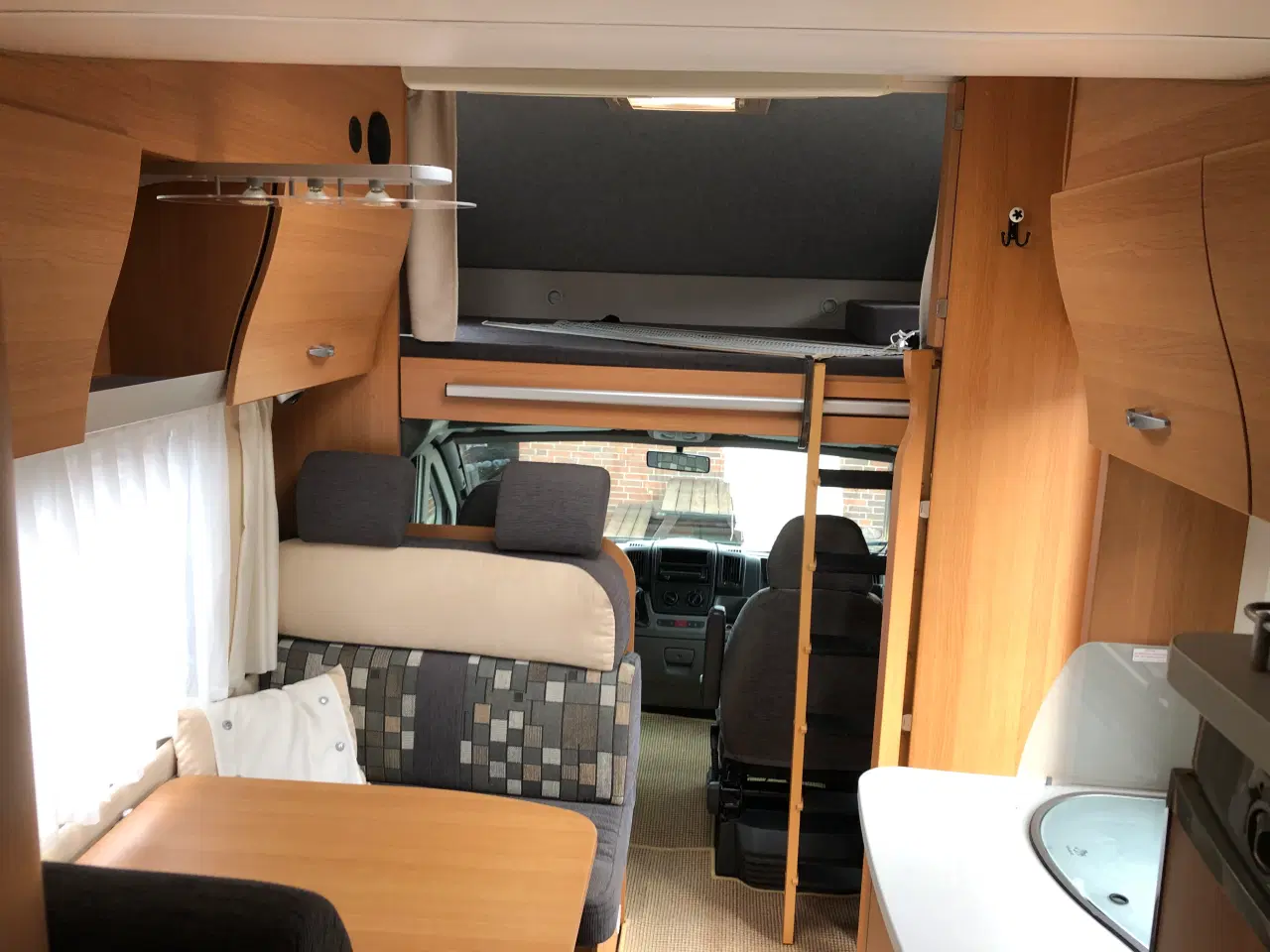 Billede 5 - autocamper Knaus al-ko undervogn