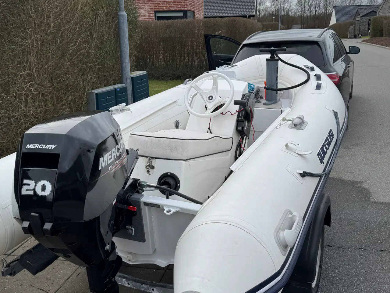 Billede 2 - Quicksilver 350 Alurib med 20 hk påhængsmotor