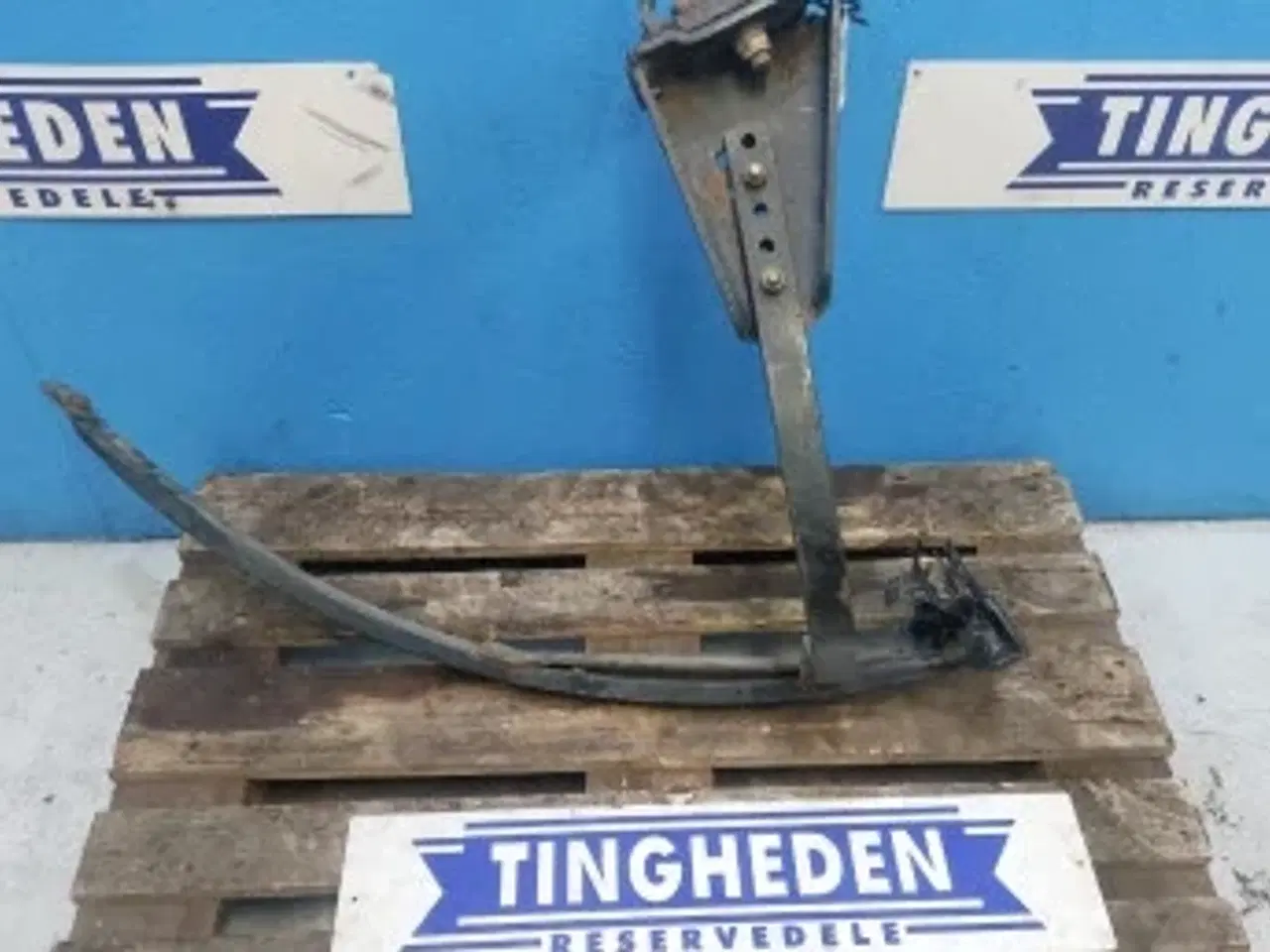 Billede 1 - Claas Axion 840 Stænkskærmsstøtte Venstre 7700074543