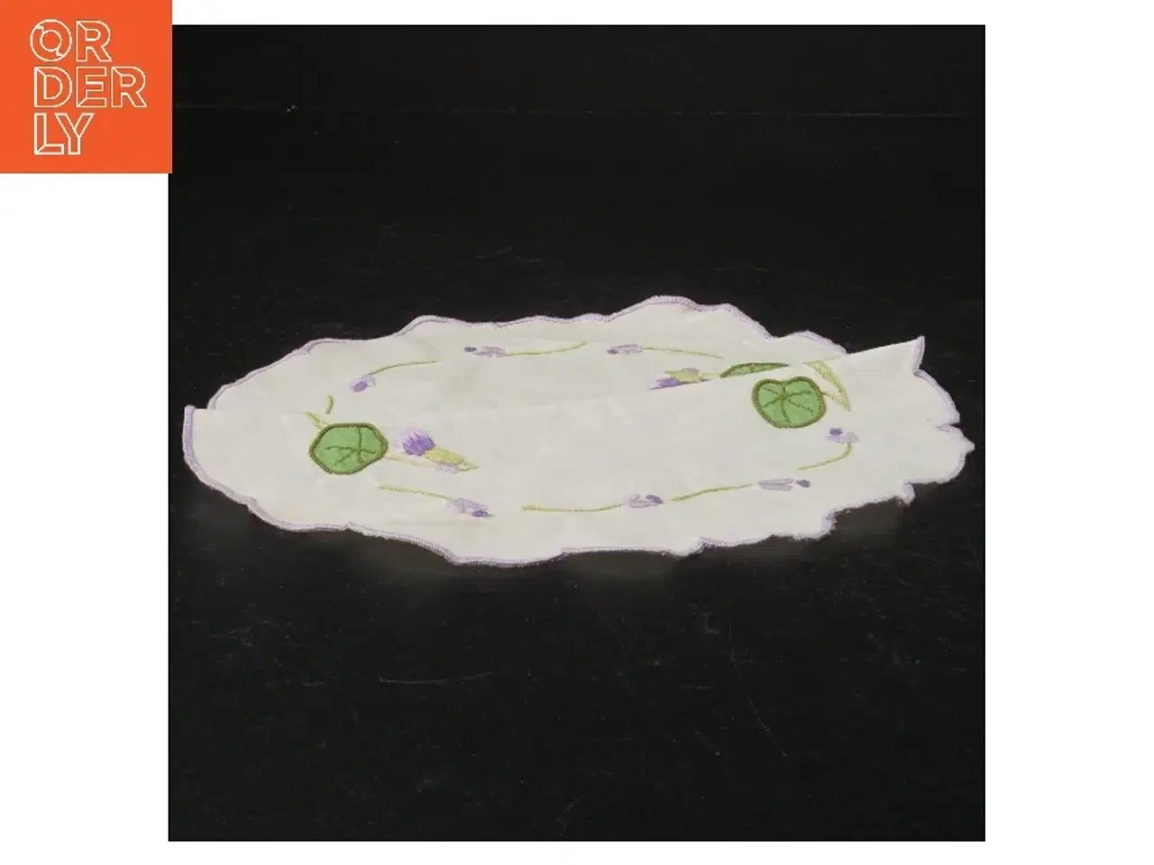 Billede 1 - Broderede servietter (str. 20 cm)