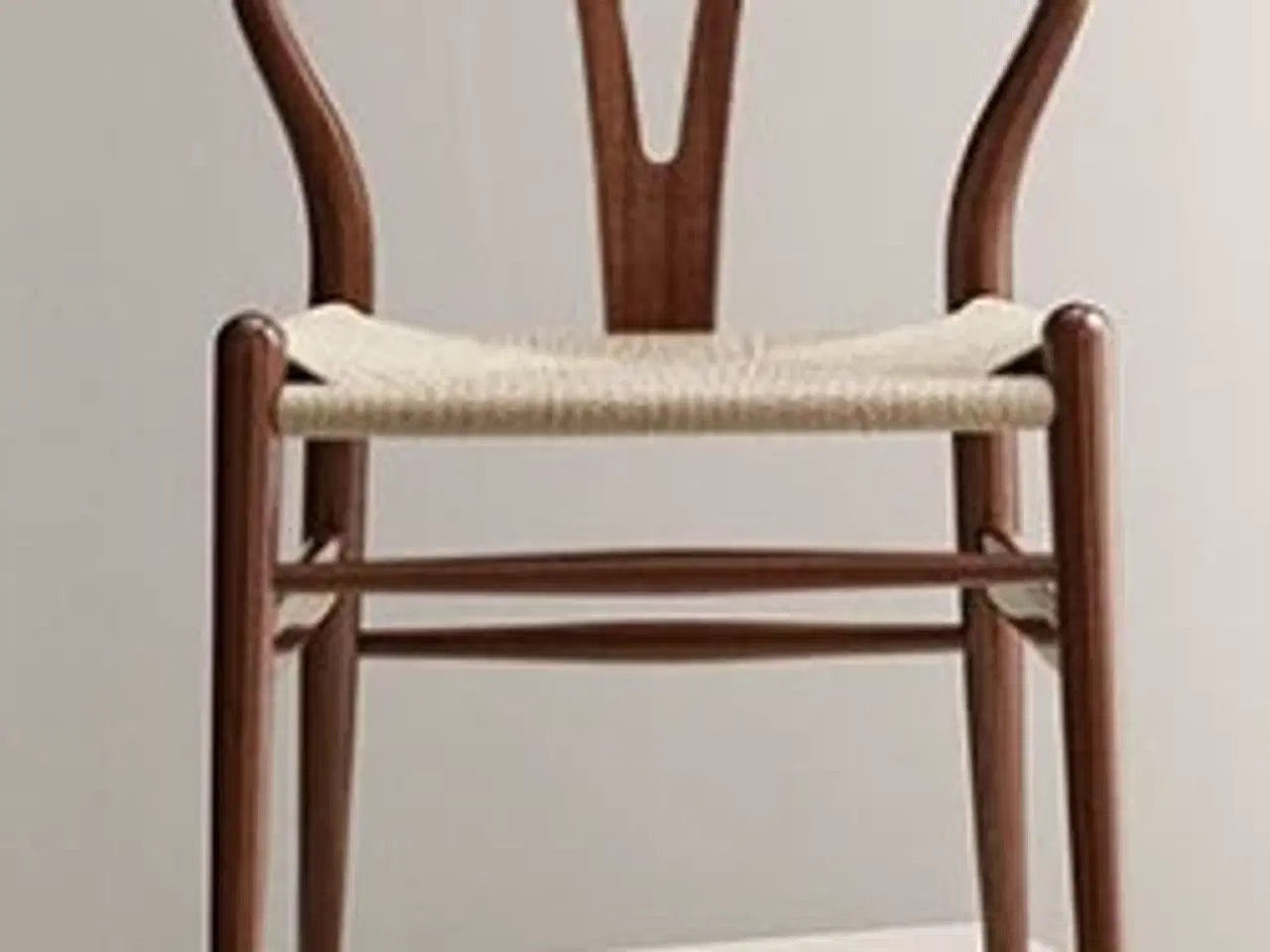 Billede 1 - Højglans lakeret maghoni - GIv et bud.