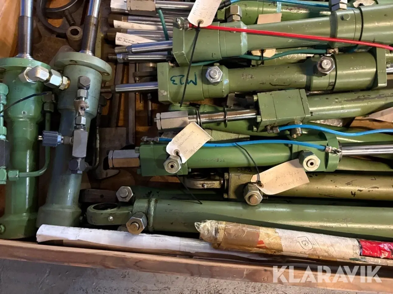 Billede 10 - Hydraulik-komponenter - 13 paller