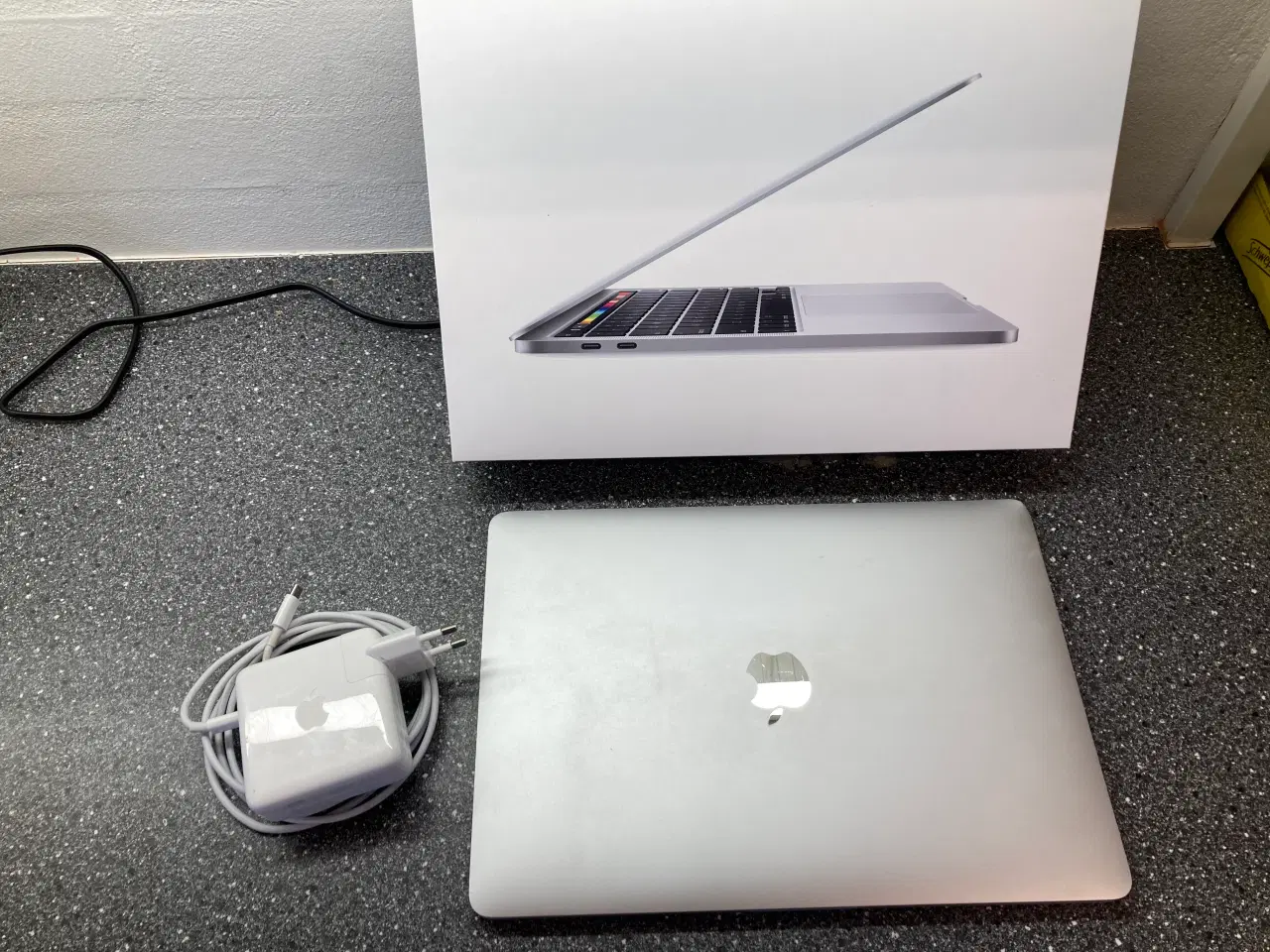 Billede 5 - MacBook Pro 13", sølv
