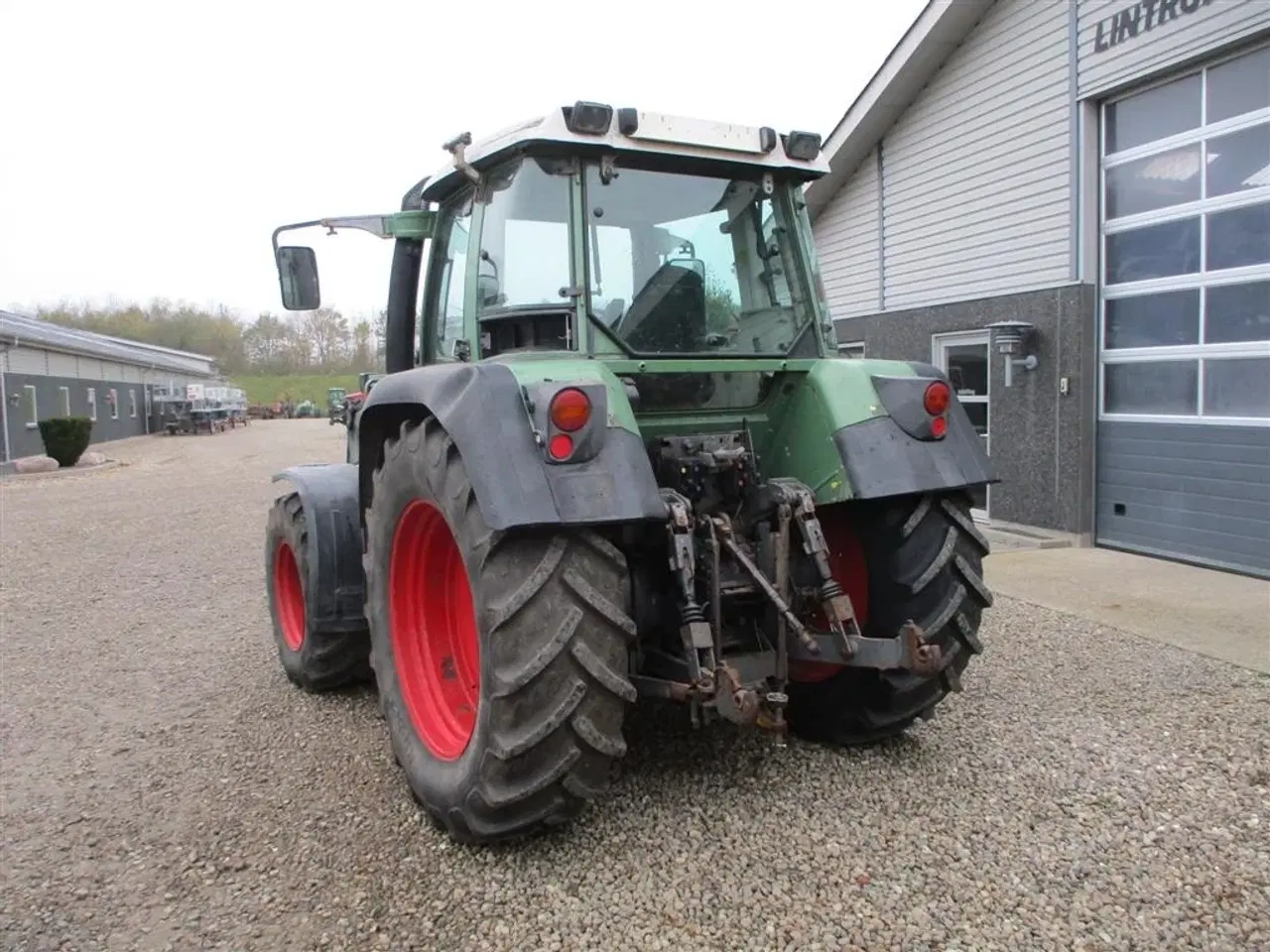 Billede 11 - Fendt 410 Vario med frontlæsser.