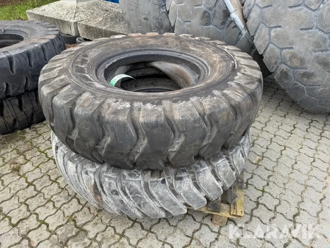 Billede 1 - Dæk Magna MB300