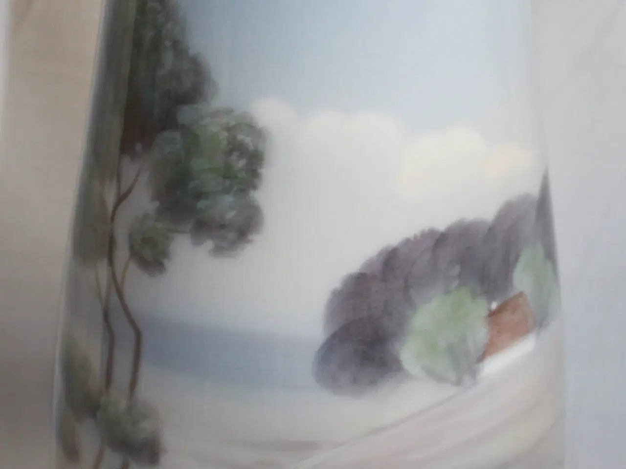 Billede 9 - Vase med landskab fra Bing og Grøndahl