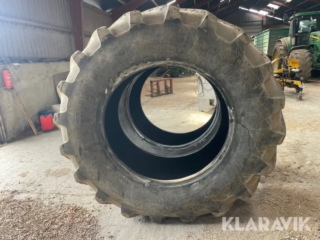Billede 2 - Traktor dæk 710/70R 42 2 styk