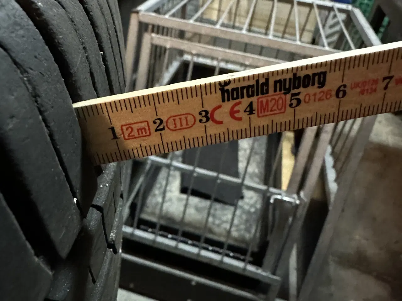 Billede 6 - Pirelli 17” sommerdæk på originale Ford fælge