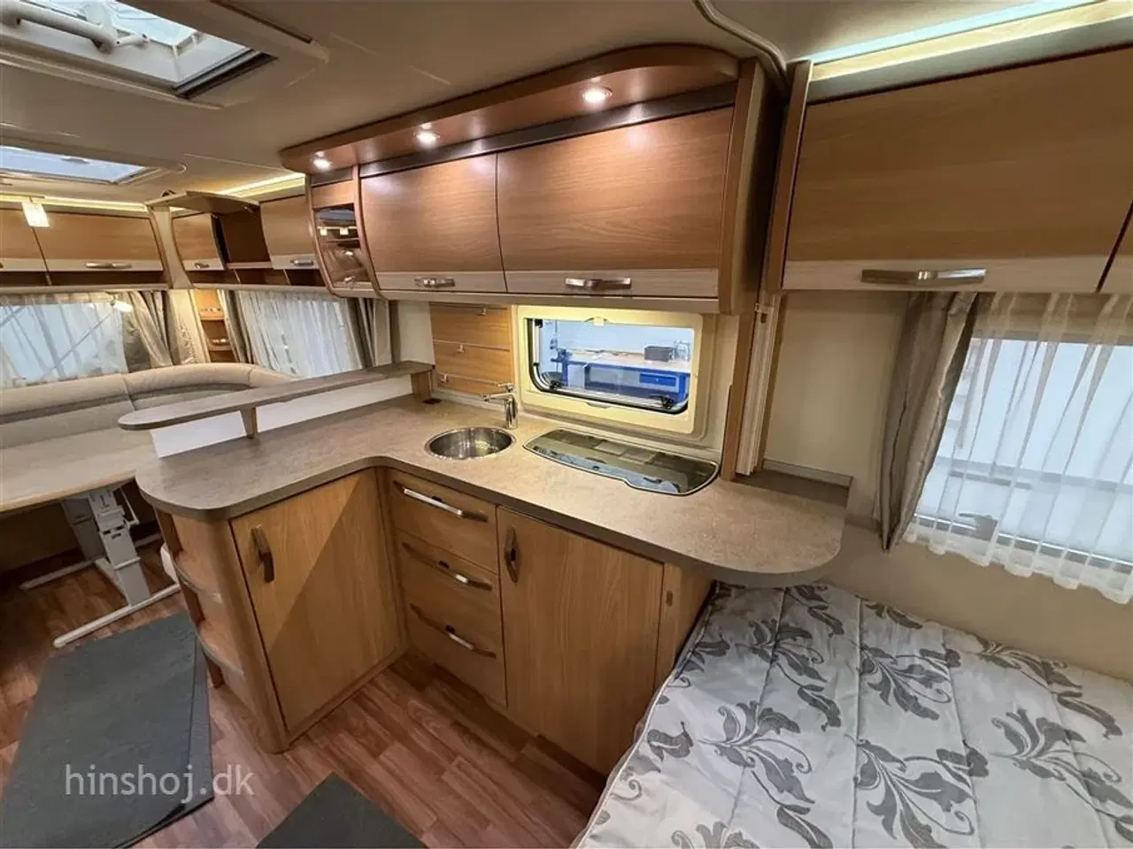 Billede 4 - 2014 - Knaus Südwind 590 FUS   Dejlig vogn med stor rundsidegruppe og franskseng fra Hinshøj Caravan A/S