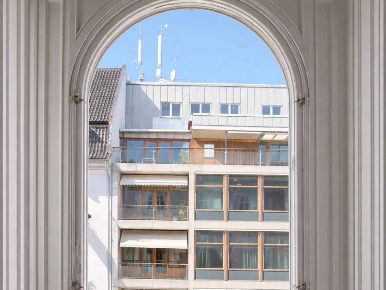 Billede 4 - Klassiske rammer på Amaliegade