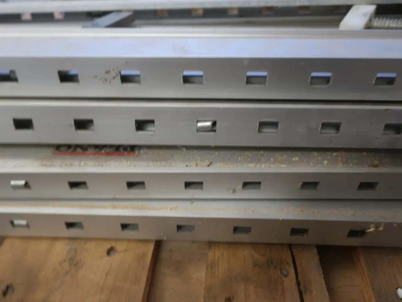 Billede 4 - 4 stk. aluminiun spændskinner PIANO