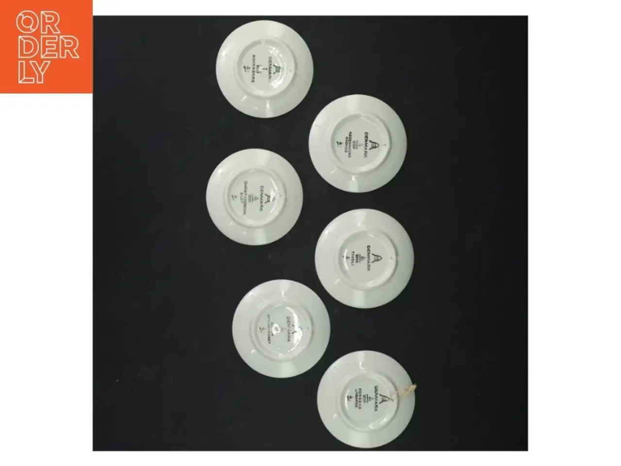 Billede 3 - Dekorative tallerkener med danske motiver (str. Ø 8 cm) fra Aluminia