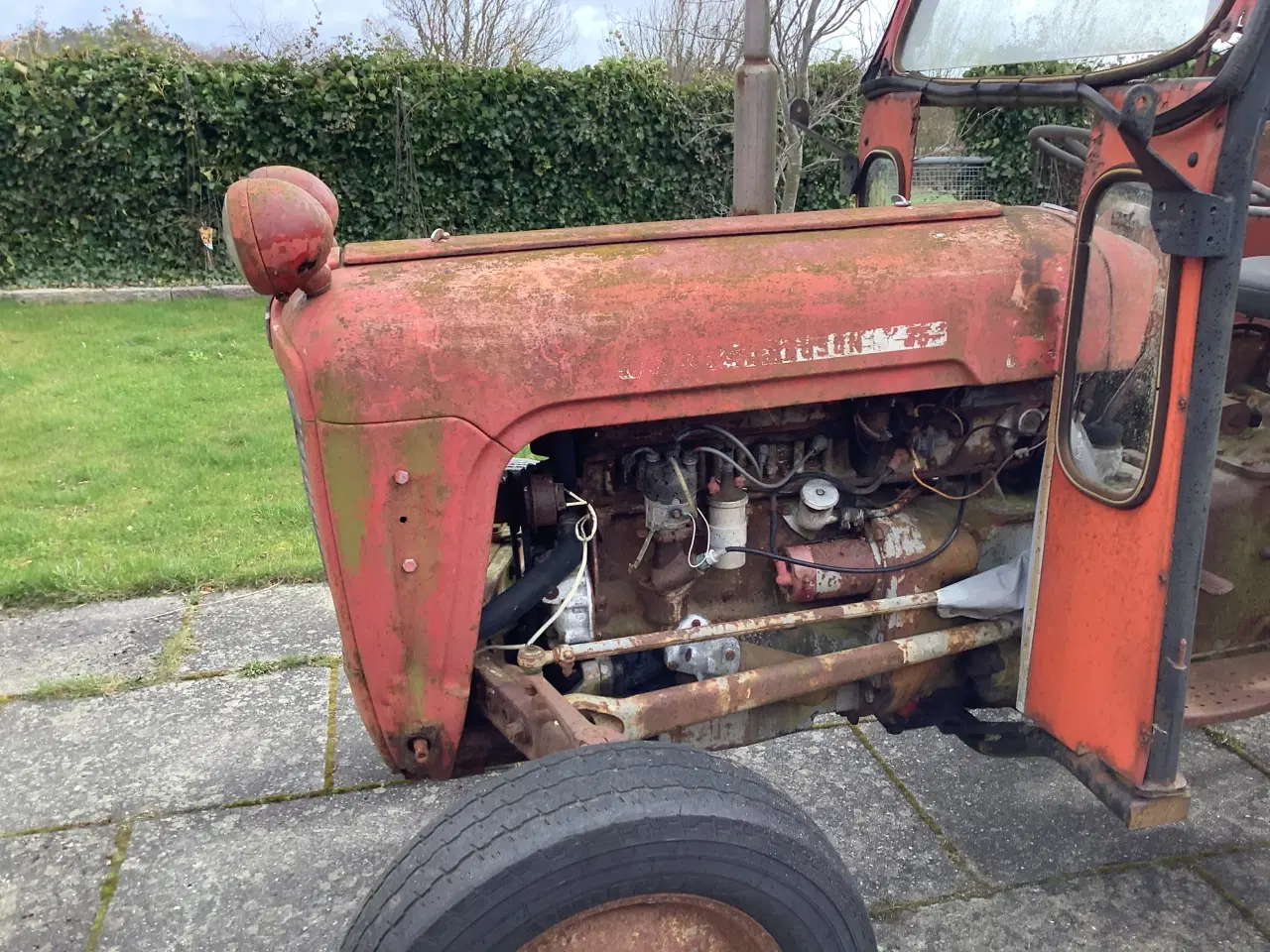 Billede 2 - M.f 35 benzin