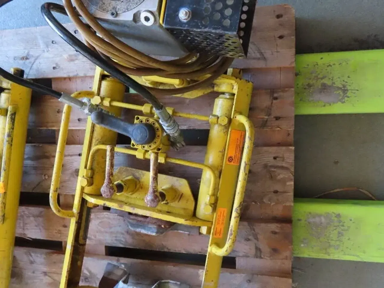 Billede 1 - Hydraulisk skinnesvejsetrimmer, Elektro-Thermit U-LW 642