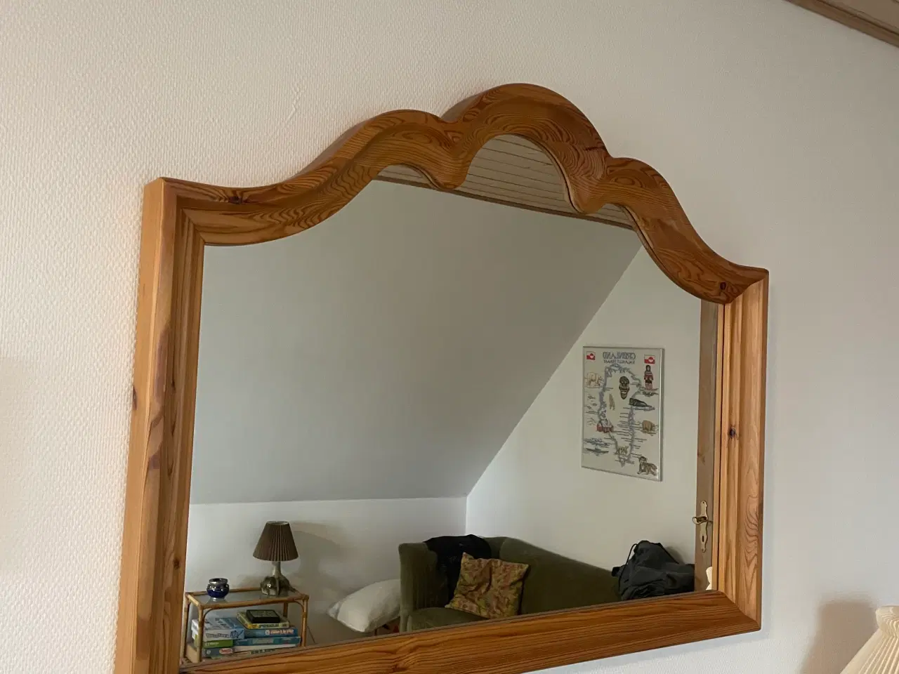Billede 2 - Flot spejl med massiv fyrtræ ramme
