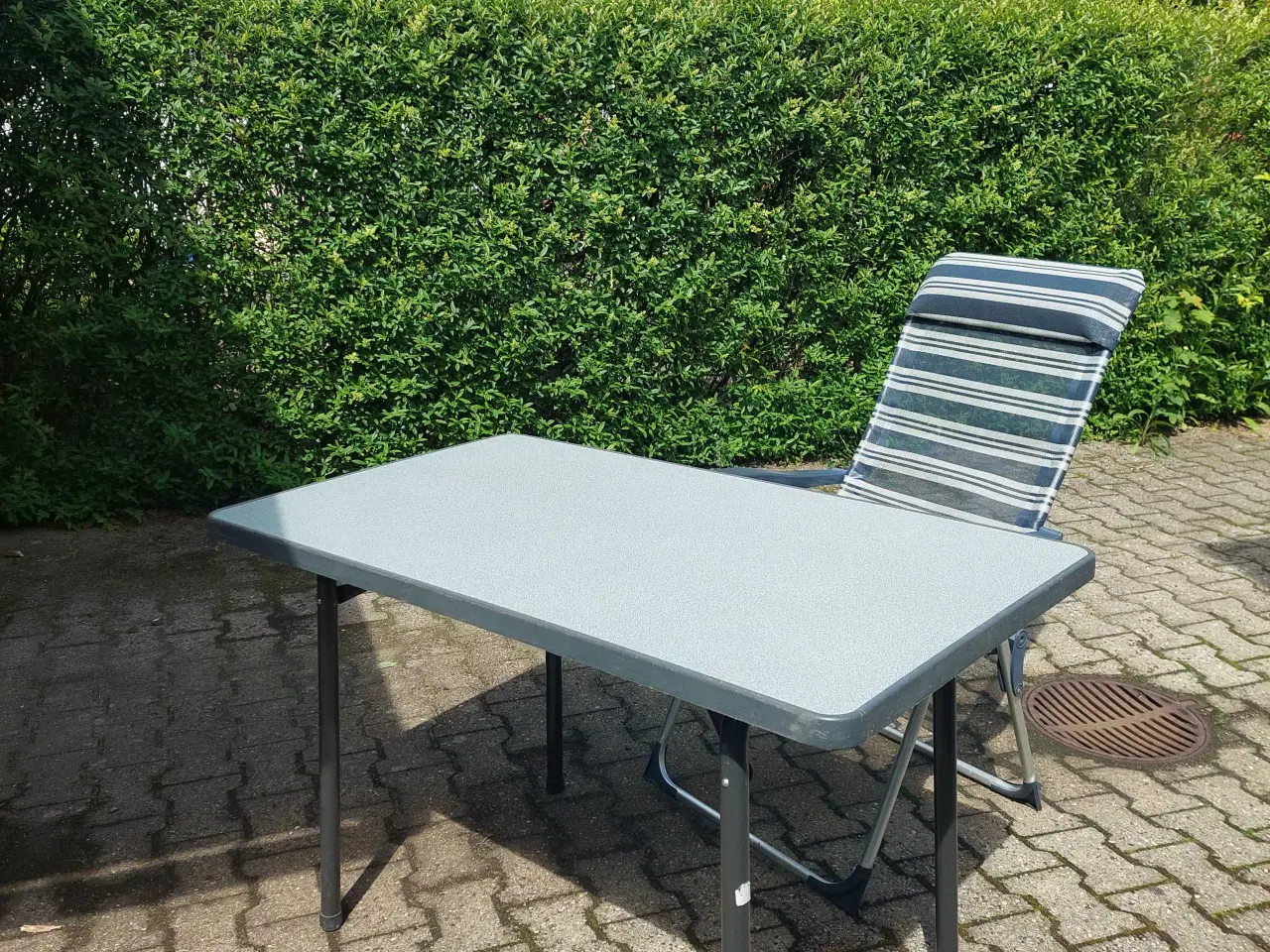 Billede 1 - Campingbord samt 4 5positionsstole