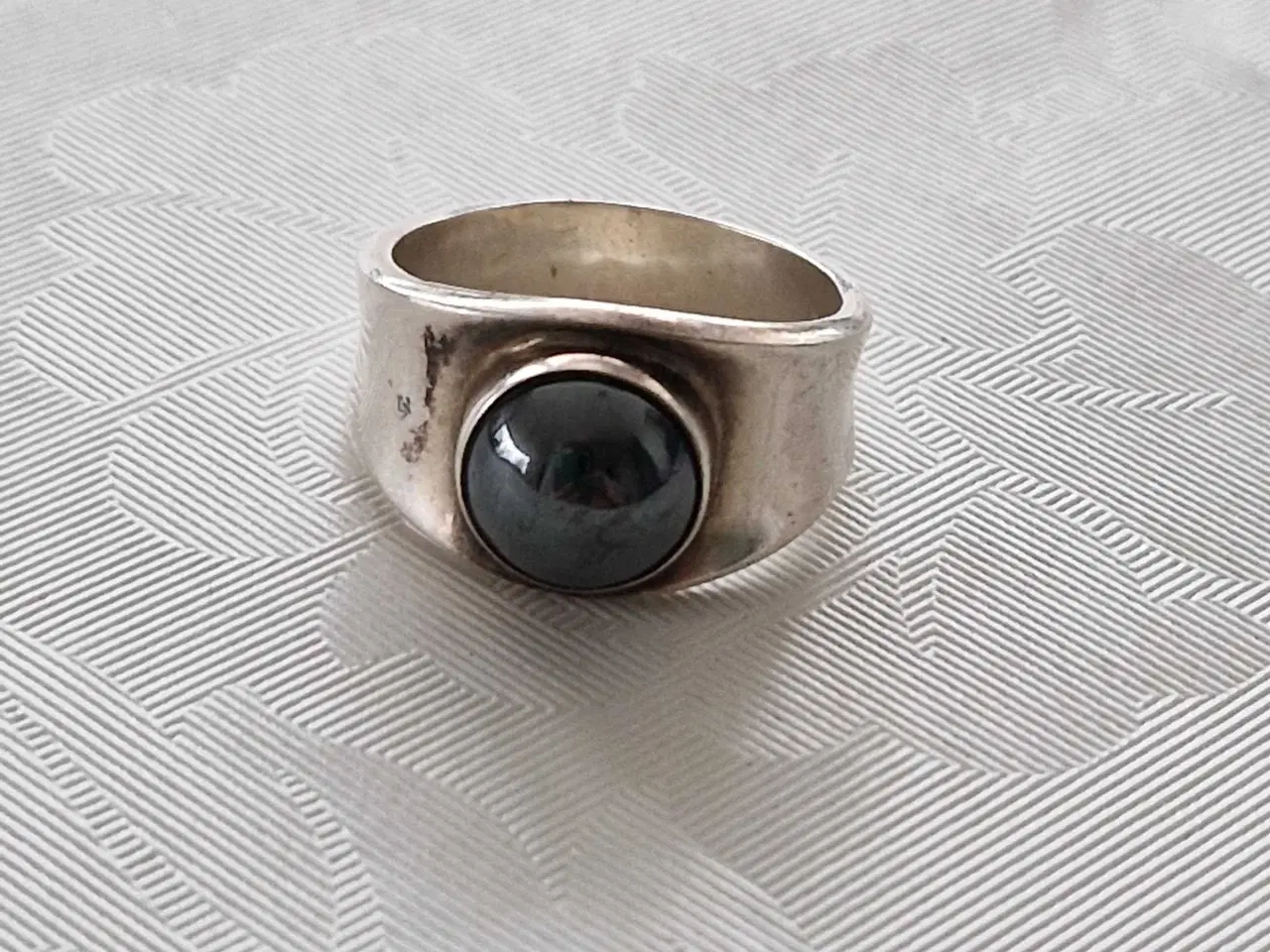 Billede 2 - Vintage Georg Jensen sølv ring med hæmatit/blodste