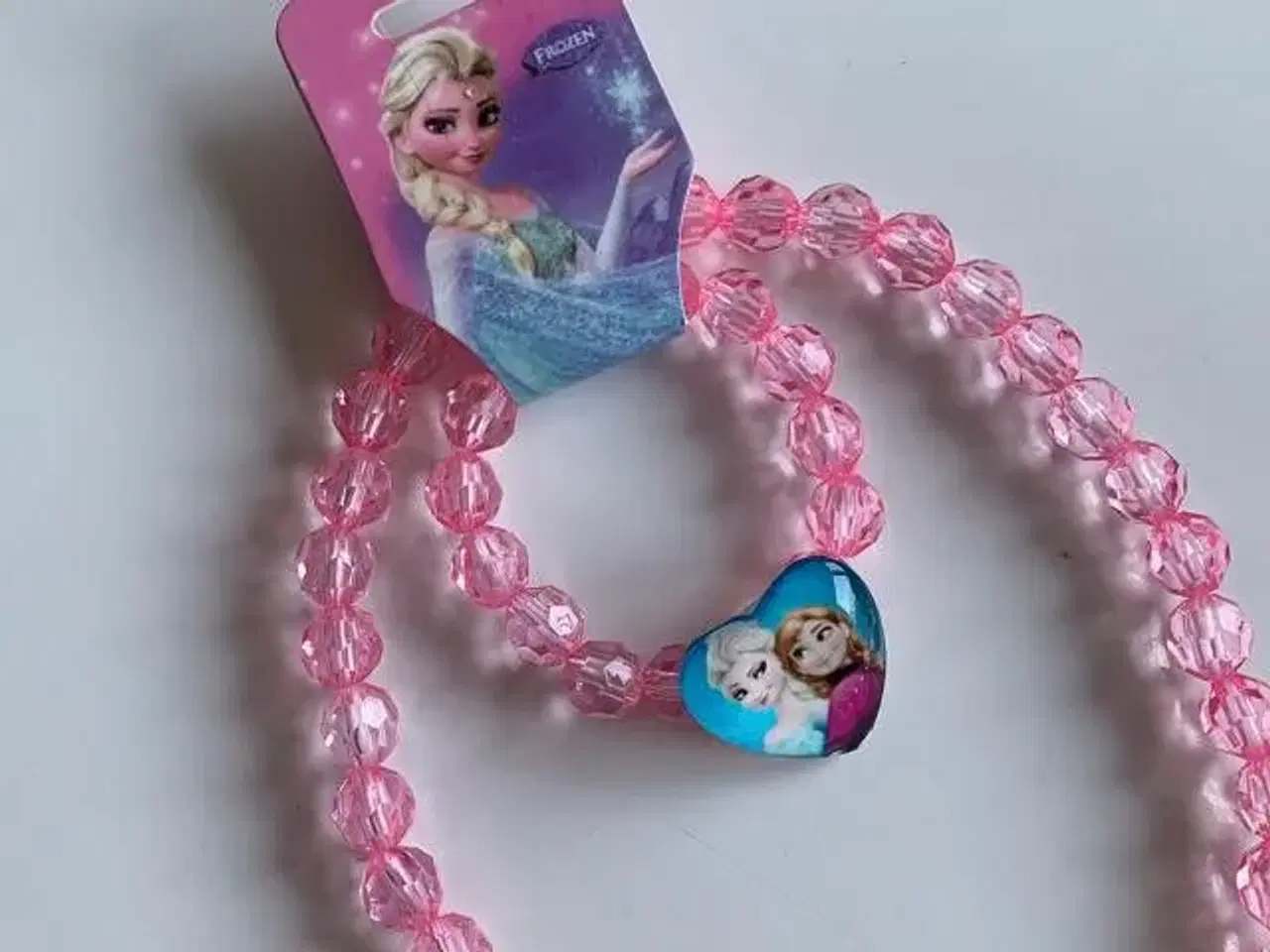 Billede 3 - Frost smykkesæt halskæde + armbånd med Elsa og Ann