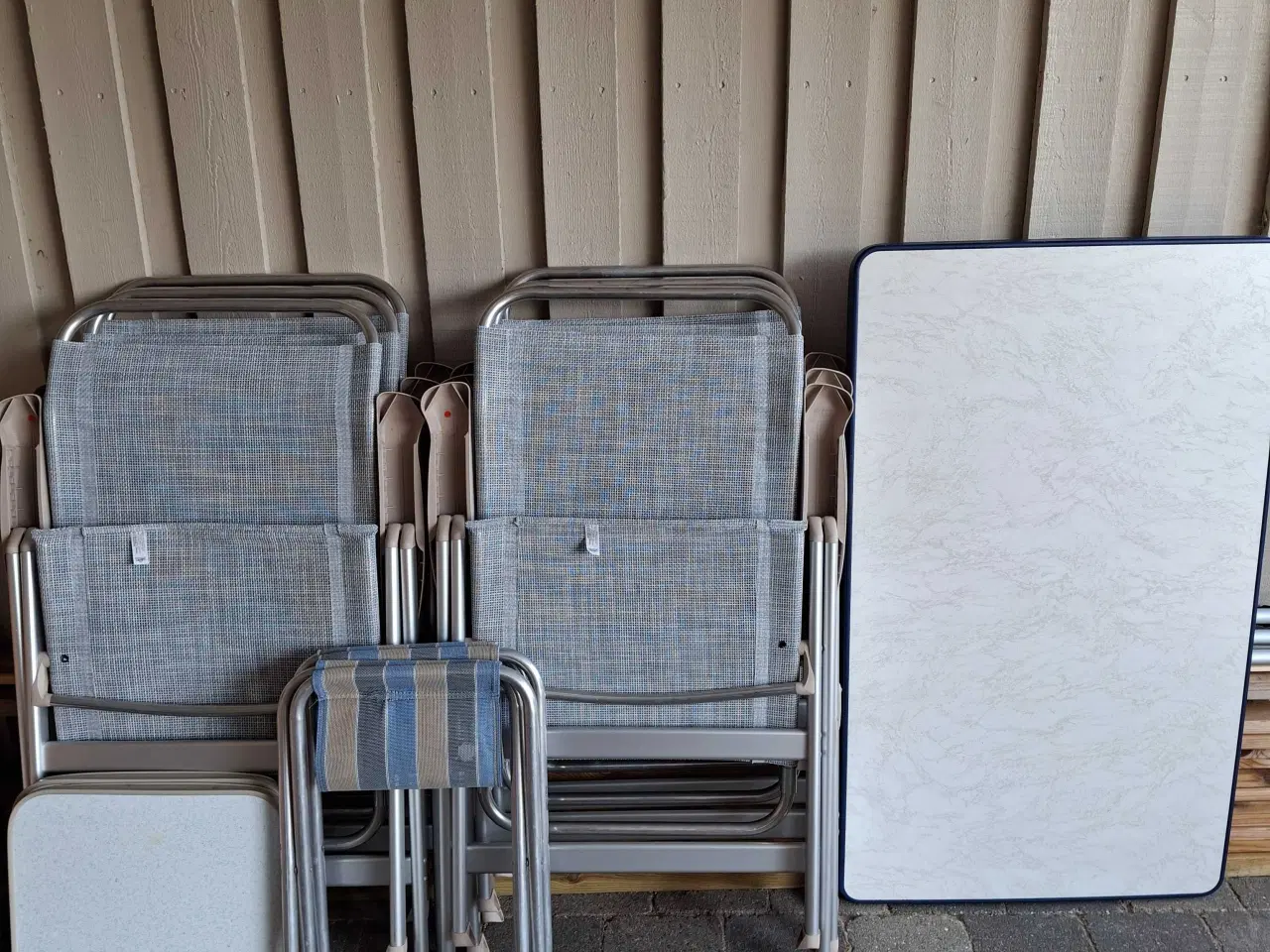Billede 5 - Campingbord og 6 stk. Campingstole