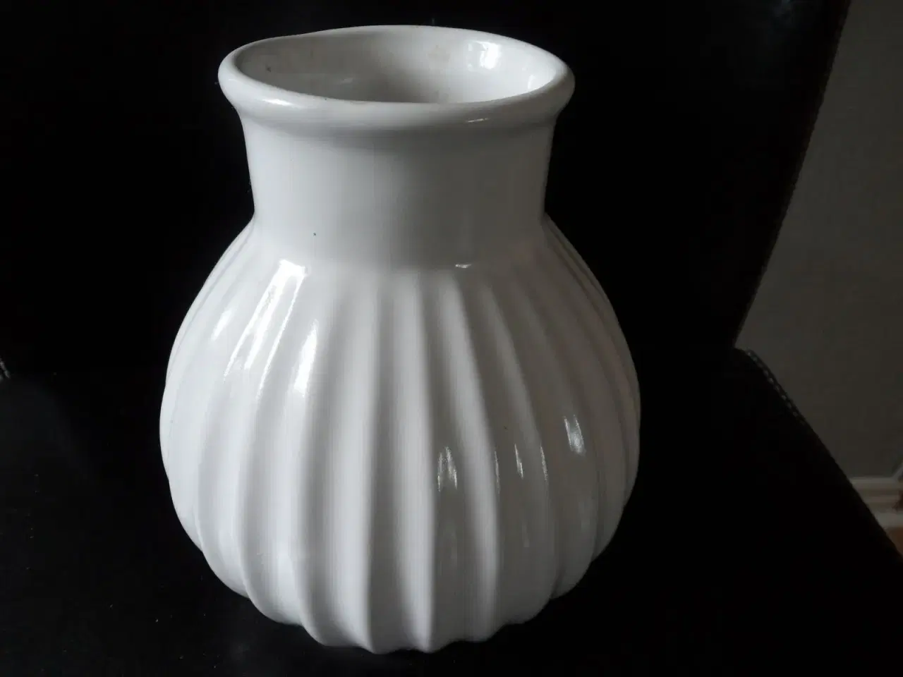 Billede 1 - Speciel gammel vase