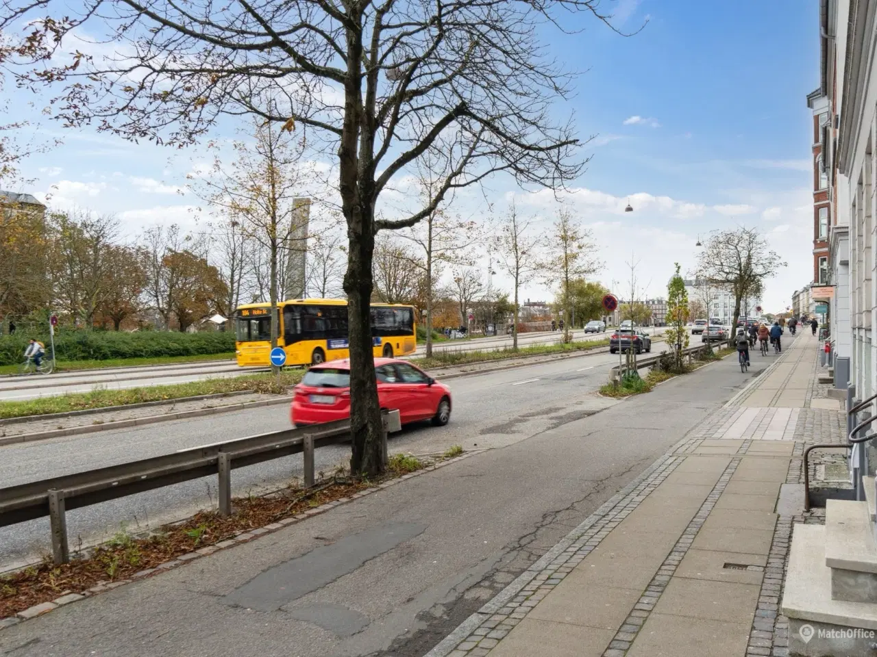 Billede 9 - Flot erhvervslejemål ved Søerne – ideelt til kontor, showroom eller lager