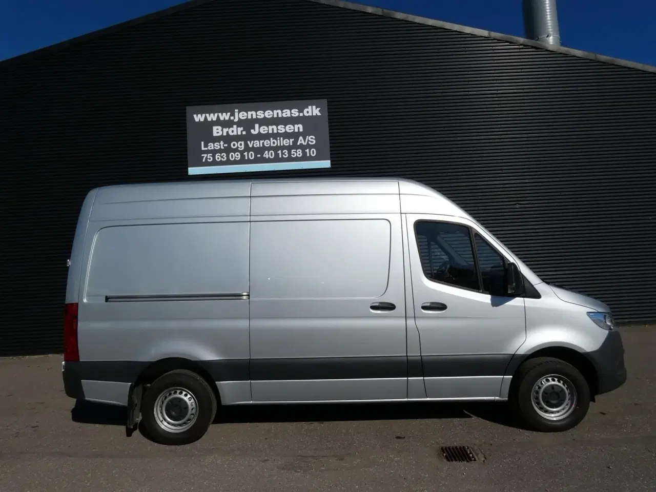 Billede 2 - Mercedes-Benz Sprinter 317 2,0 CDI A2 H2 RWD 9G-Tronic 170HK Van Aut.