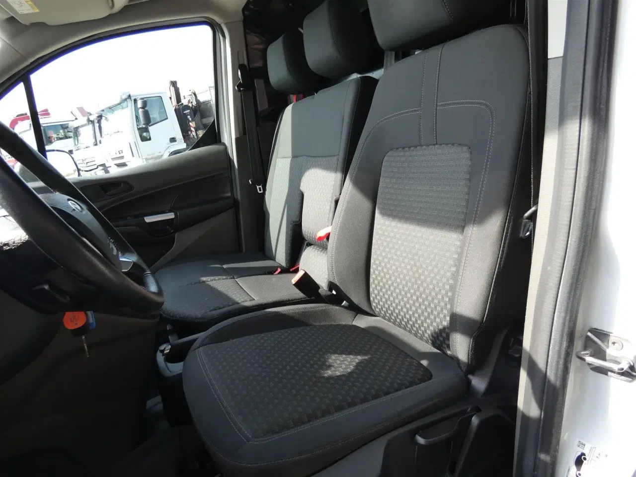 Billede 9 - Ford Transit Connect Kort 1,5 EcoBlue Trend 120HK Van 8g Aut.