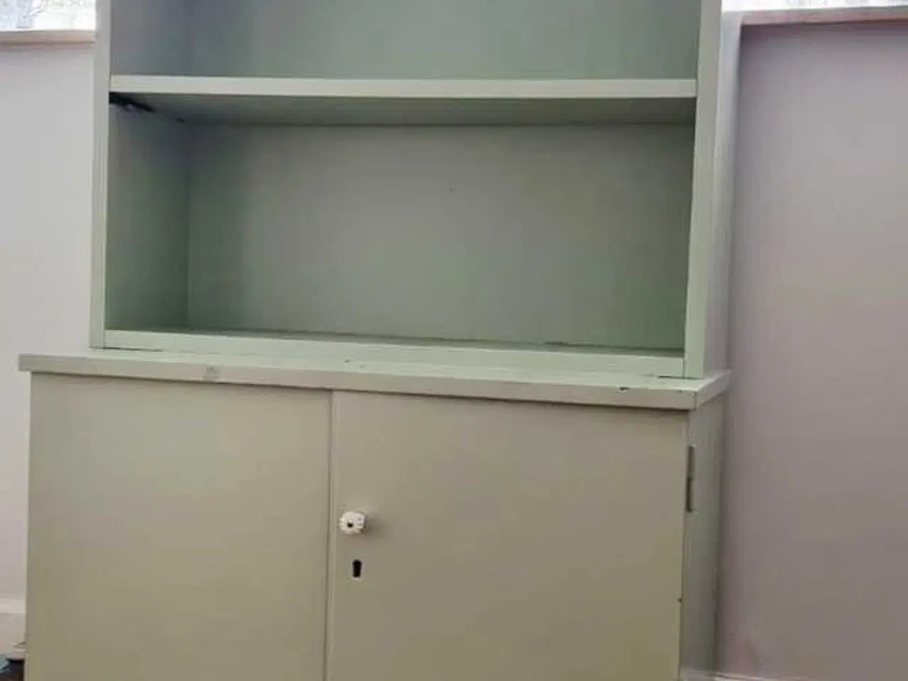 Billede 1 - Antik reolsystem i malet mintgrøn