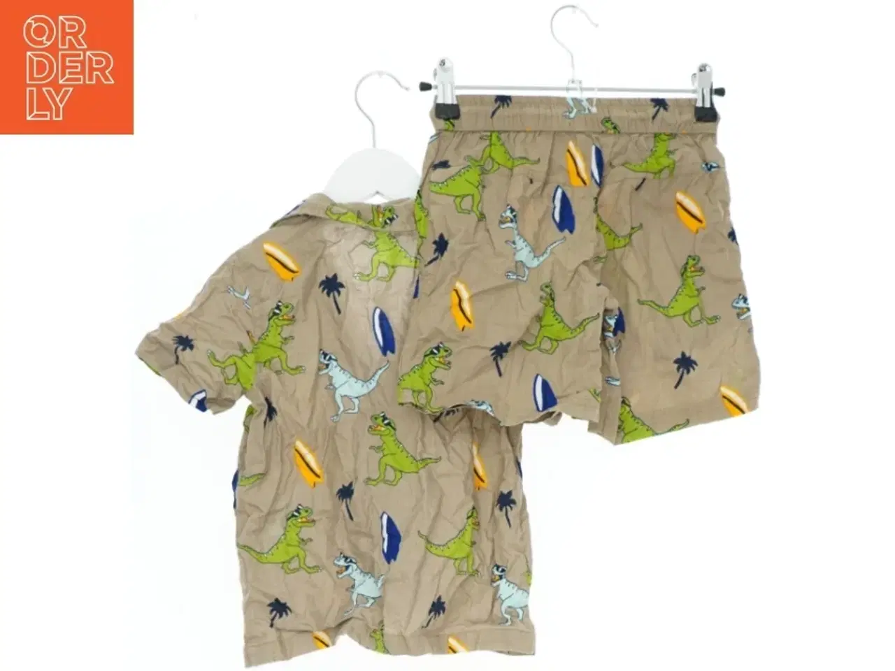 Billede 2 - Dinosaur mønstret skjorte og shorts sæt fra VRS (str. 110)