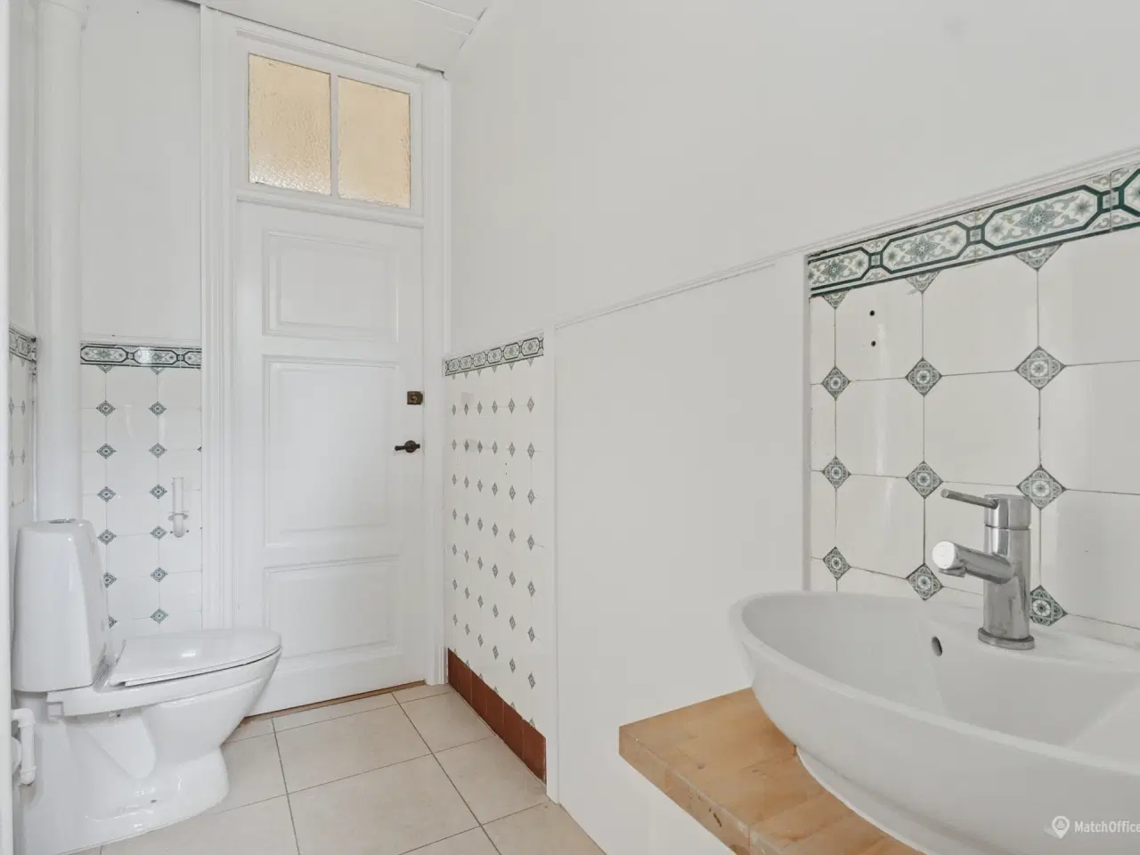 Billede 11 - Kontorlejemål med bolig beliggende i flot ejendom med smukke detaljer