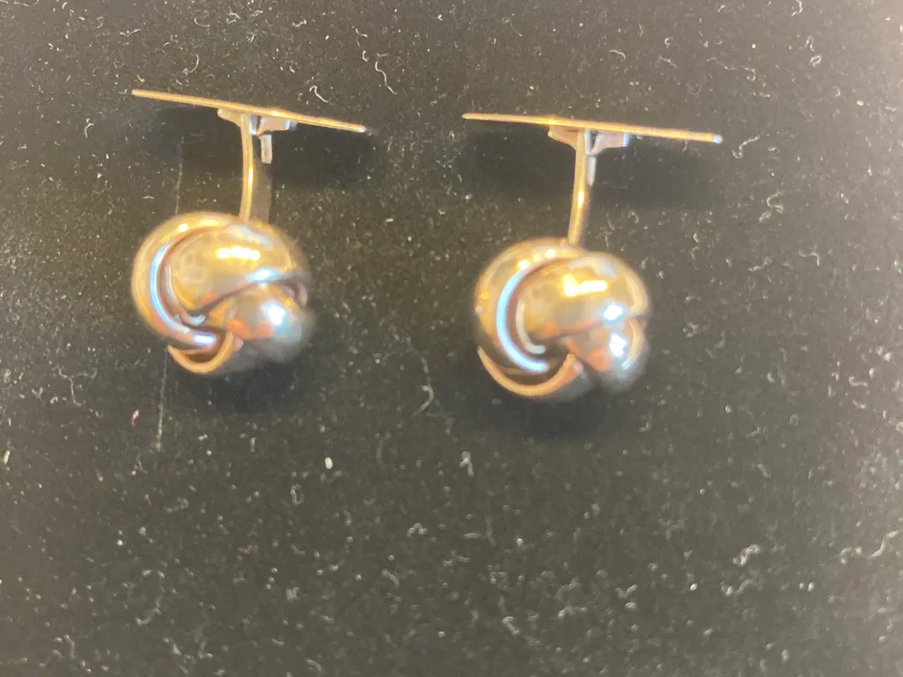 Billede 1 - Manchetknapper knude