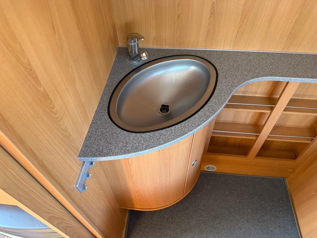Billede 9 - 2008 dethleffs camper 450