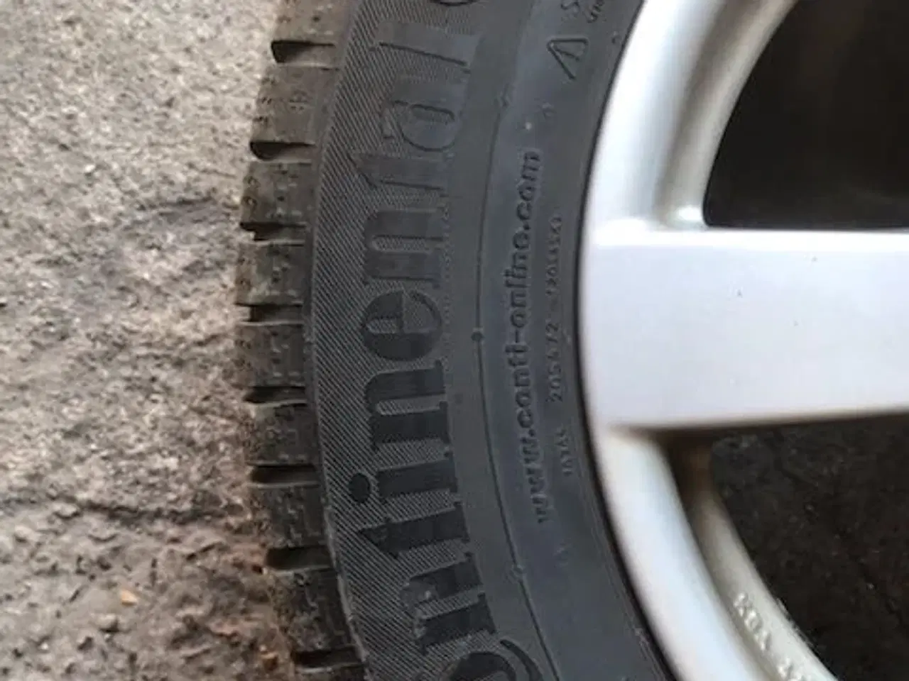 Billede 6 - BMW vinterdæk dæk Jeg har 4 stk med alufælge 225/5