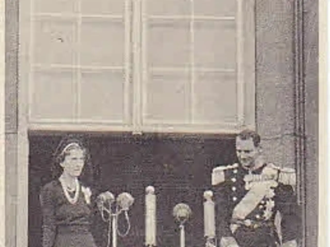 Billede 1 - Kongeparet ved Proklamationen -  u/no - Ubrugt