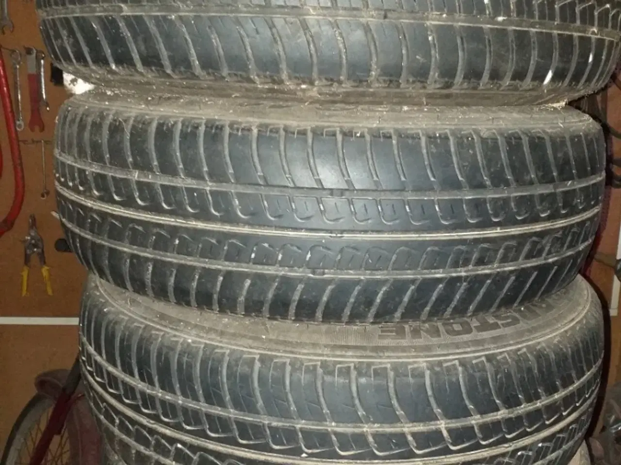 Billede 1 - 4 nye dæk på alufælge. Str 185/65 R15 