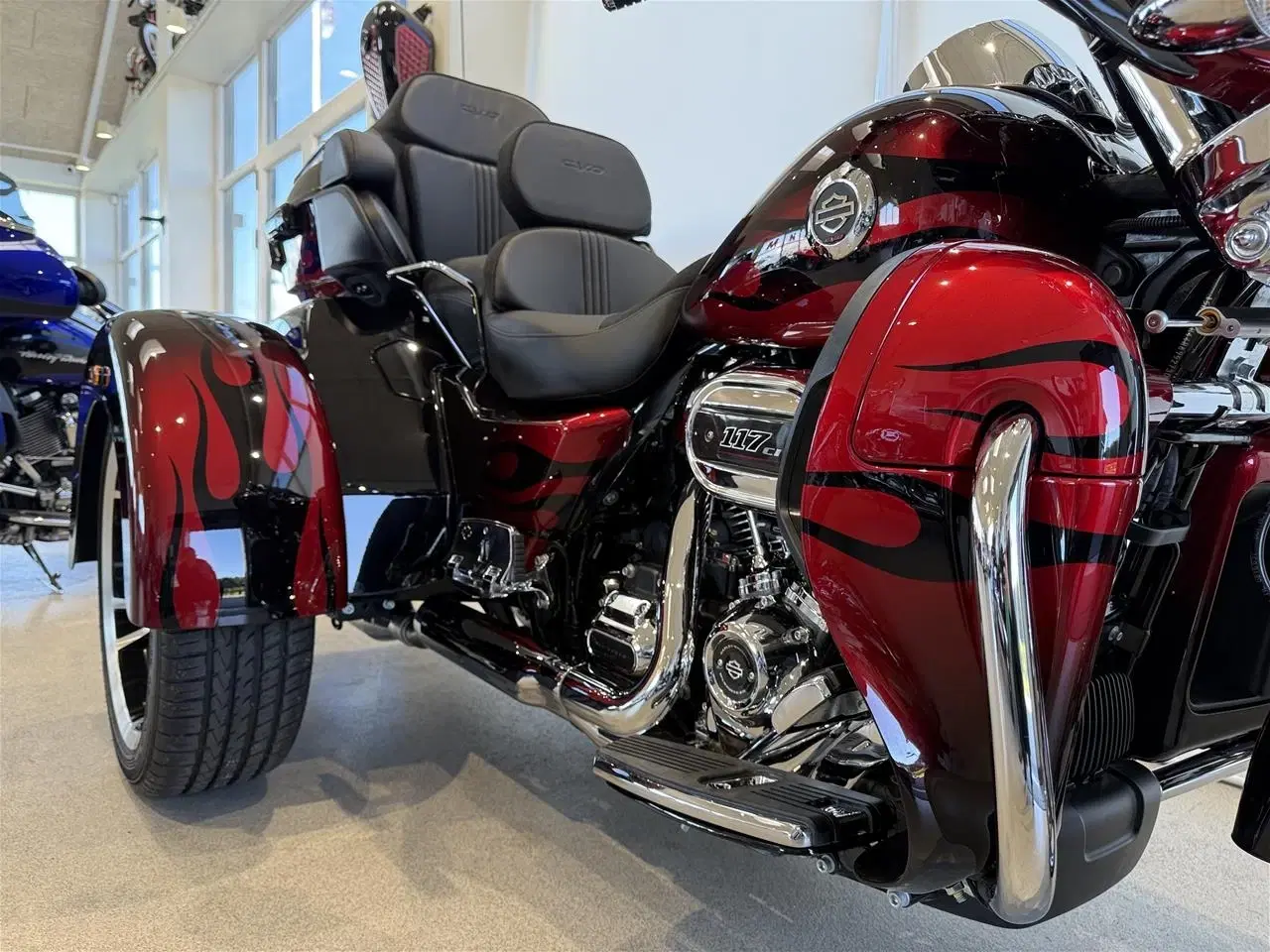 Billede 5 - Harley Davidson FLHTCUTGSE Tri Glide Ultra CVO 117" Trike