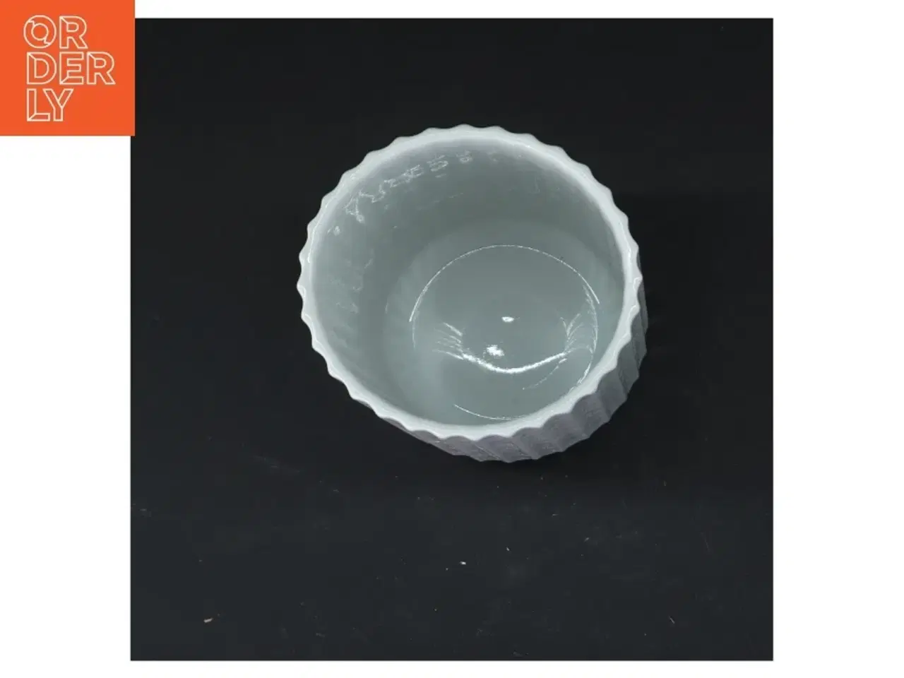 Billede 2 - Lyngby vase (str. Ø. 8,5 cm. længde. 15,5 cm)